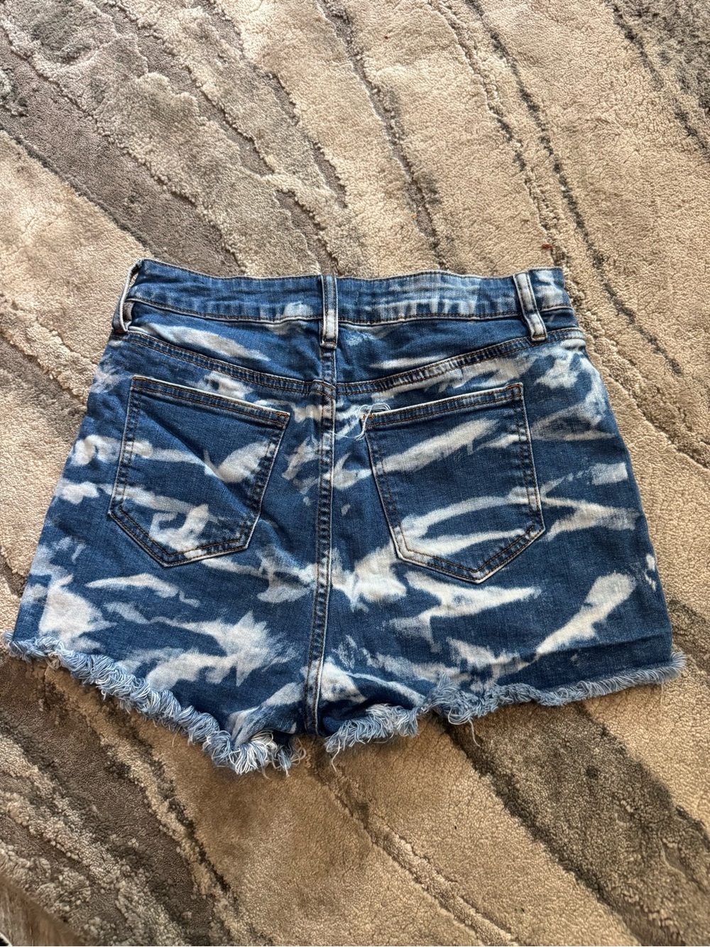River Island Blue Tie-Dye High-Waist Denim Shorts - Picture 2 of 3